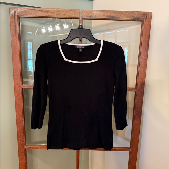 Roz & Ali Tops - Roz & Ali Black Square Neck Blouse with White Trim - Size Petite Medium